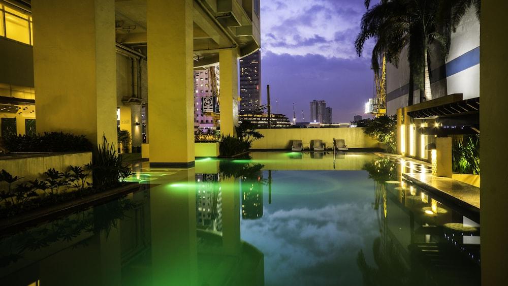 The Exchange Regency Residence Hotel Managed By Hii Pásig Exterior foto